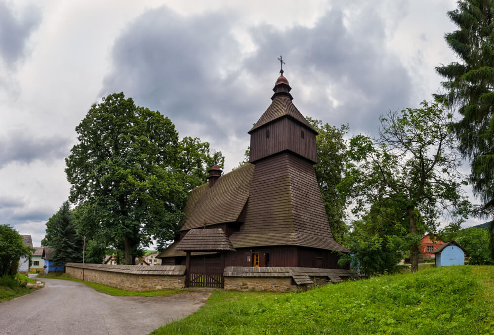 Kostol sv. Frantiska z Assisi v Hervatove